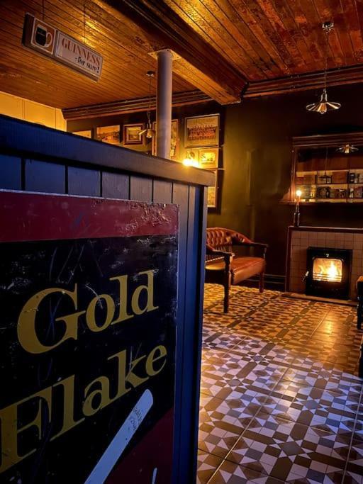 Tw O Connell Old World Irish Pub Villa Cahersiveen Exterior photo