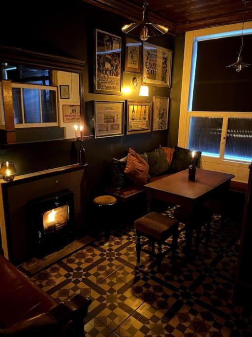 Tw O Connell Old World Irish Pub Villa Cahersiveen Exterior photo